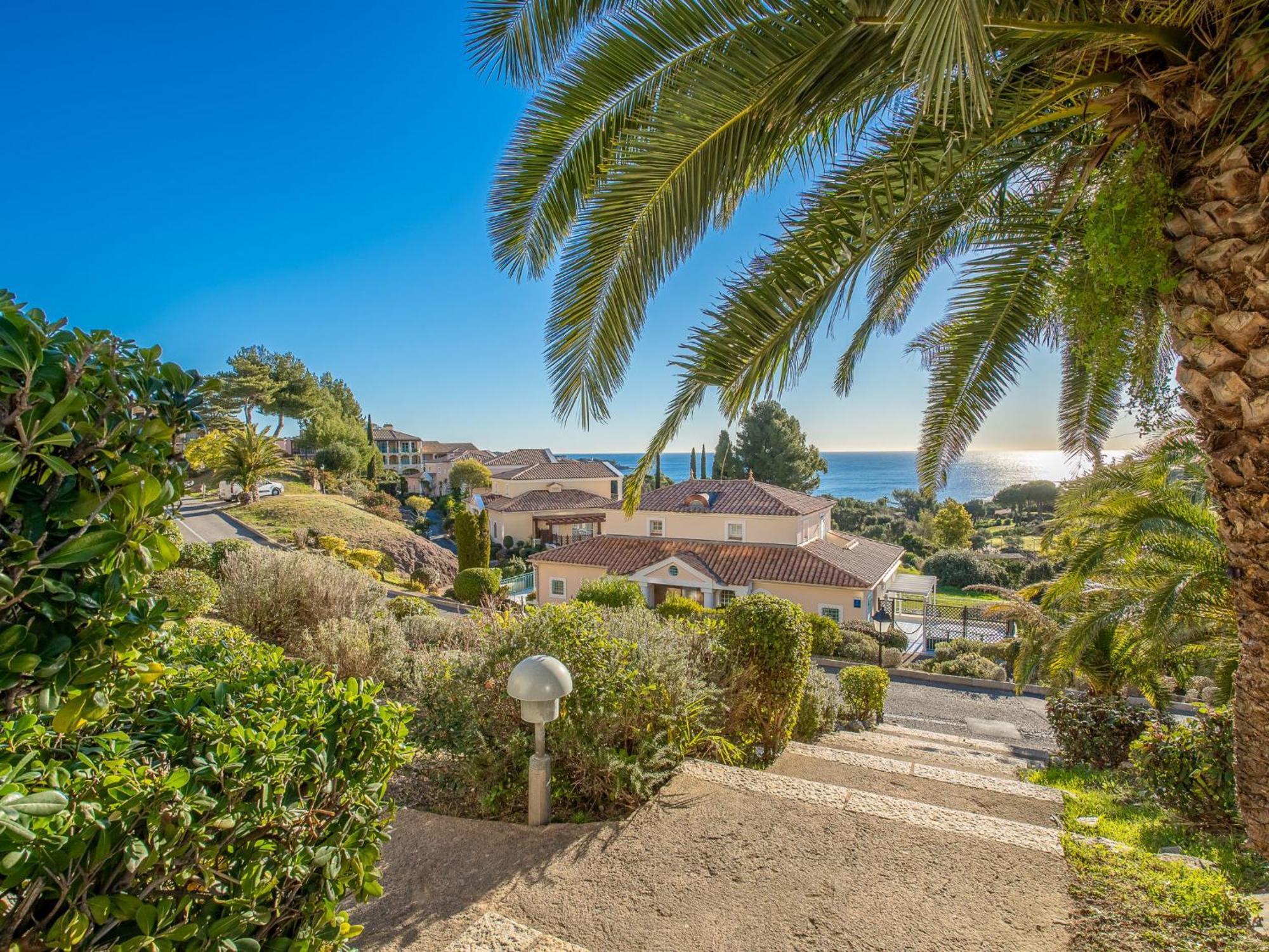Apartment Village Cap Esterel - Le Village-81 By Interhome Saint-Raphaël Dış mekan fotoğraf