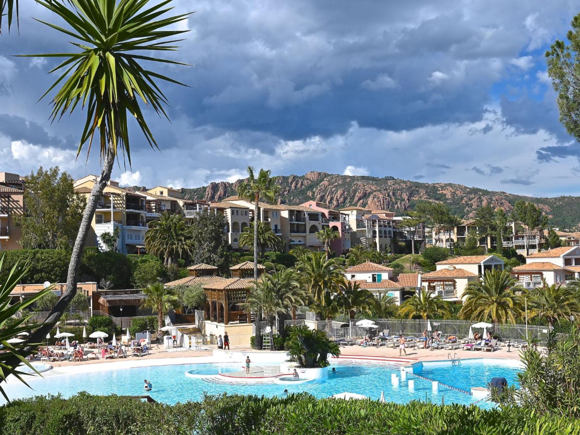 Apartment Village Cap Esterel - Le Village-81 By Interhome Saint-Raphaël Dış mekan fotoğraf